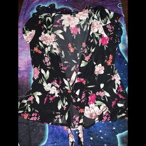 A.U.W Floral Short Sleeve Blouse